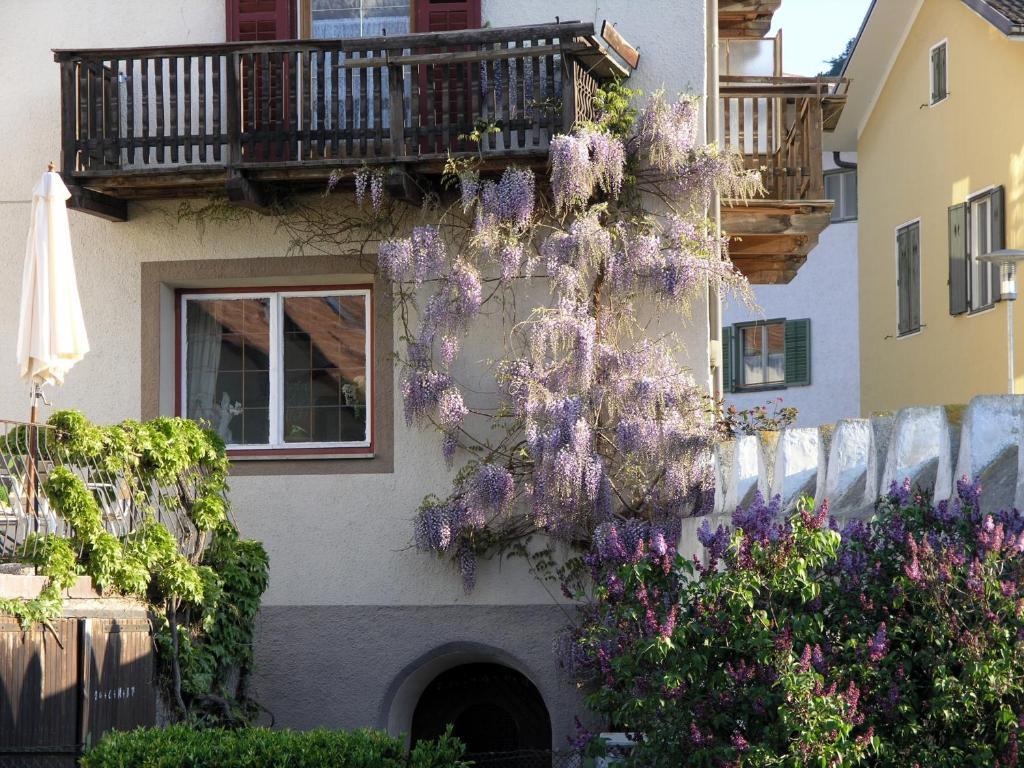 Hotel Garni Sonne Malles Venosta Esterno foto